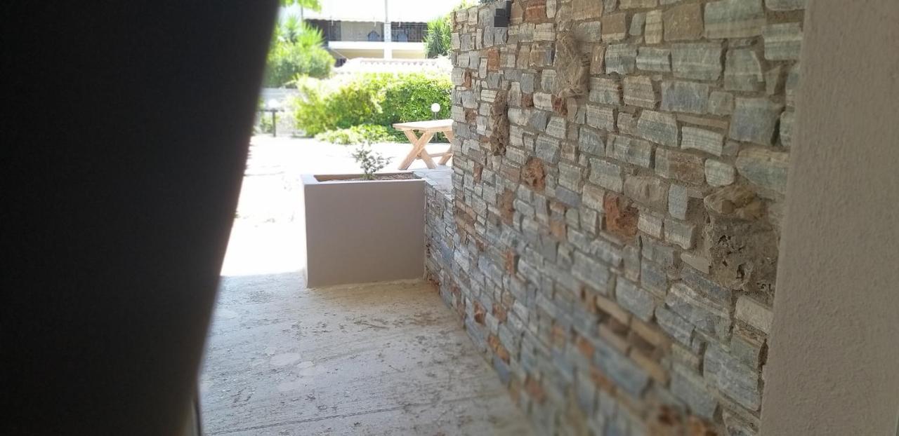 Petries Studios Agioi Apostoloi  Ngoại thất bức ảnh
